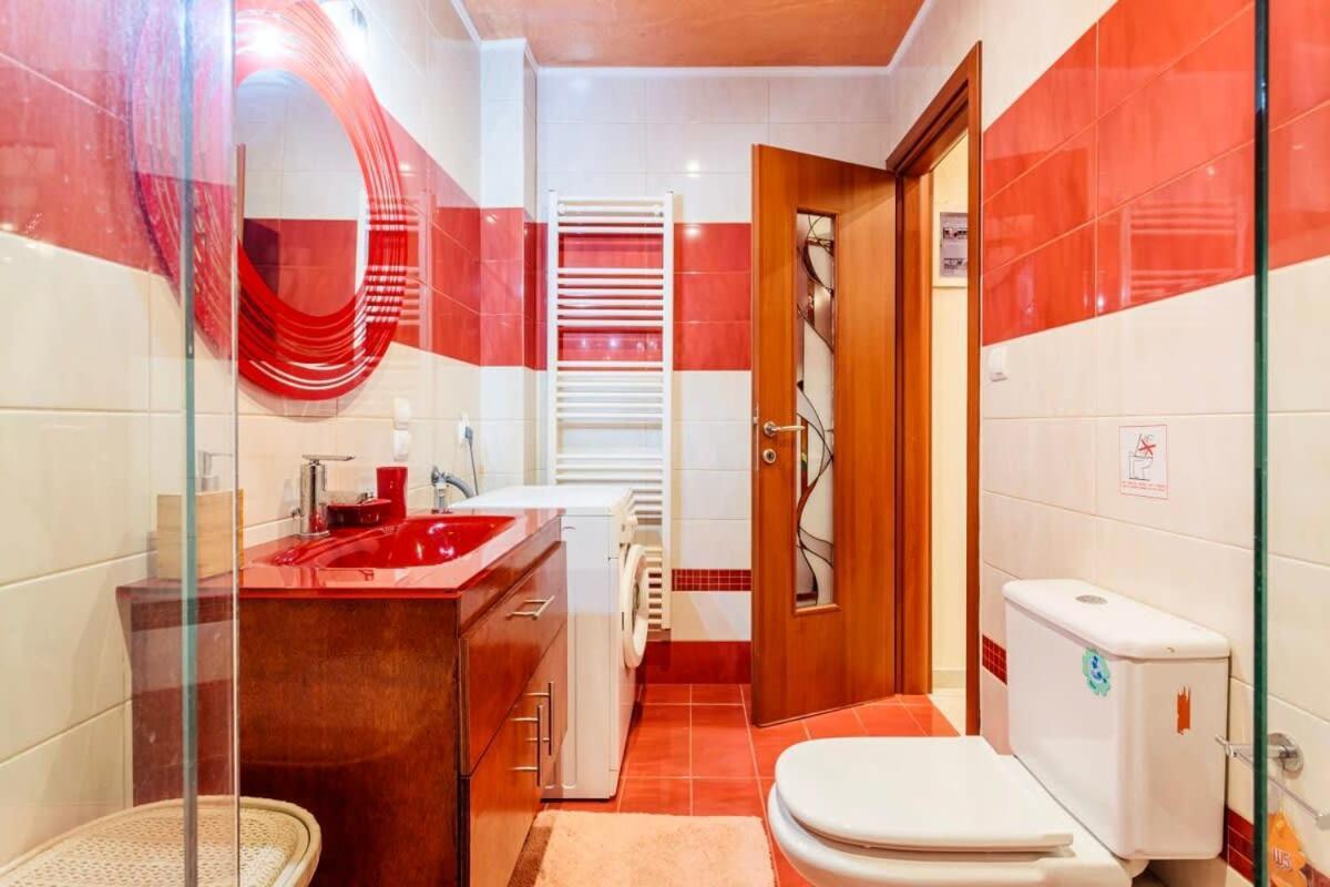 Athens Strawberry Hideaway - City Chic Retreat Exterior photo