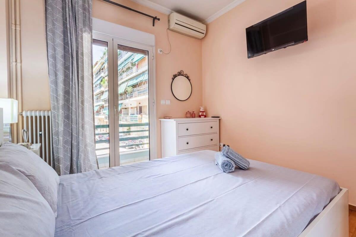 Athens Strawberry Hideaway - City Chic Retreat Exterior photo