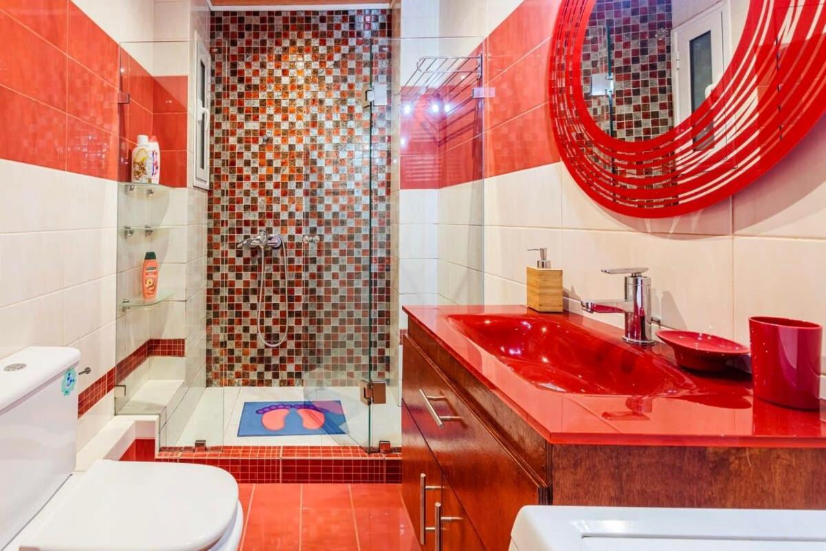 Athens Strawberry Hideaway - City Chic Retreat Exterior photo
