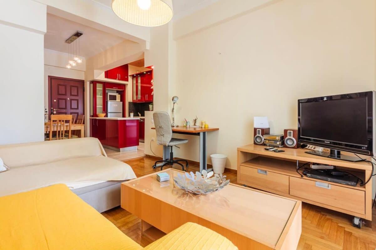 Athens Strawberry Hideaway - City Chic Retreat Exterior photo